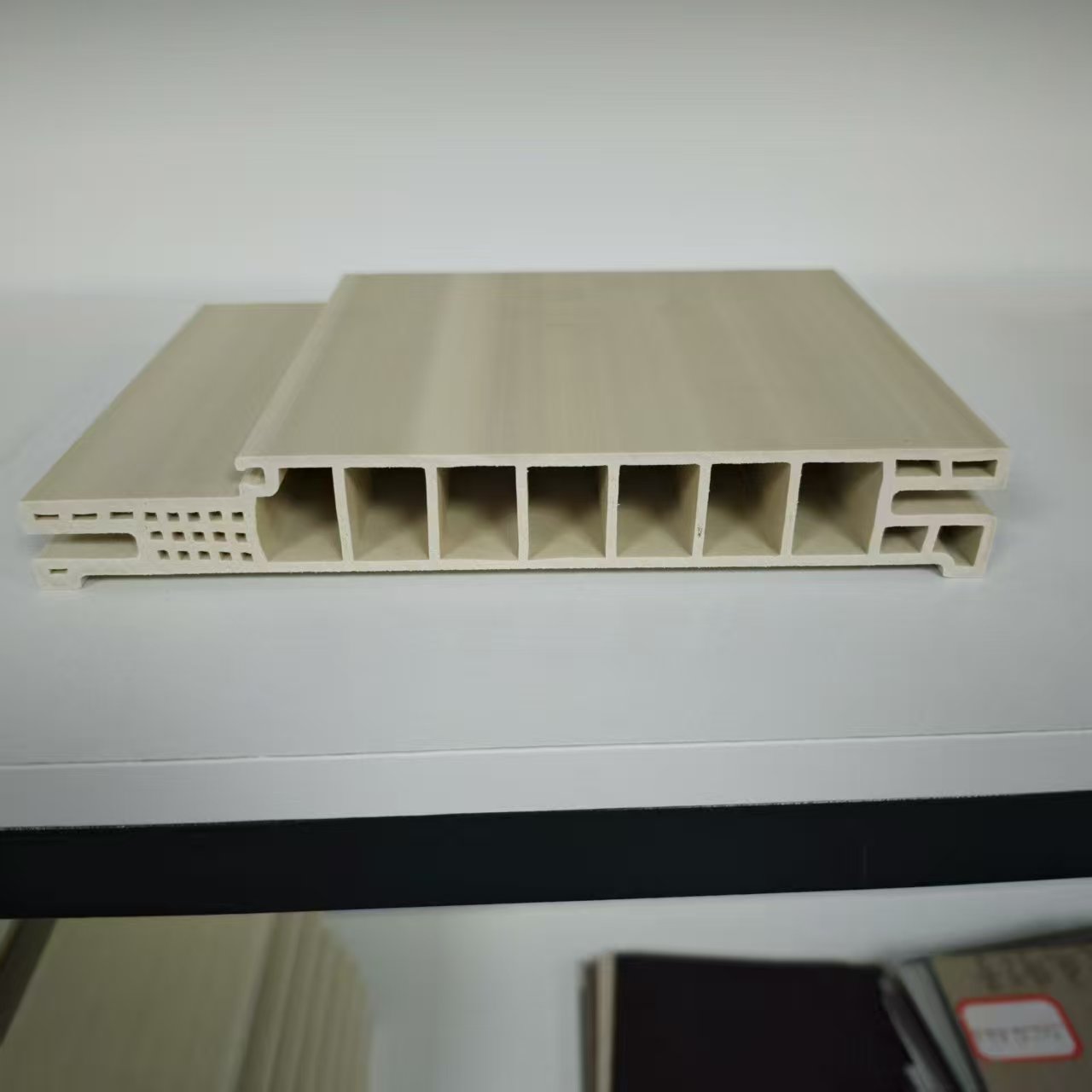 إطار باب WPC من النوع A 100/140/180/220 مم للوحة 40 مم/45 مم